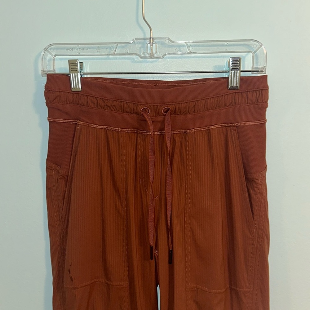Lululemon Brown Dance Studio Mid Rise Cropped Pant Size 4